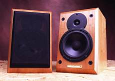 Xavian XN 125 loudspeakers